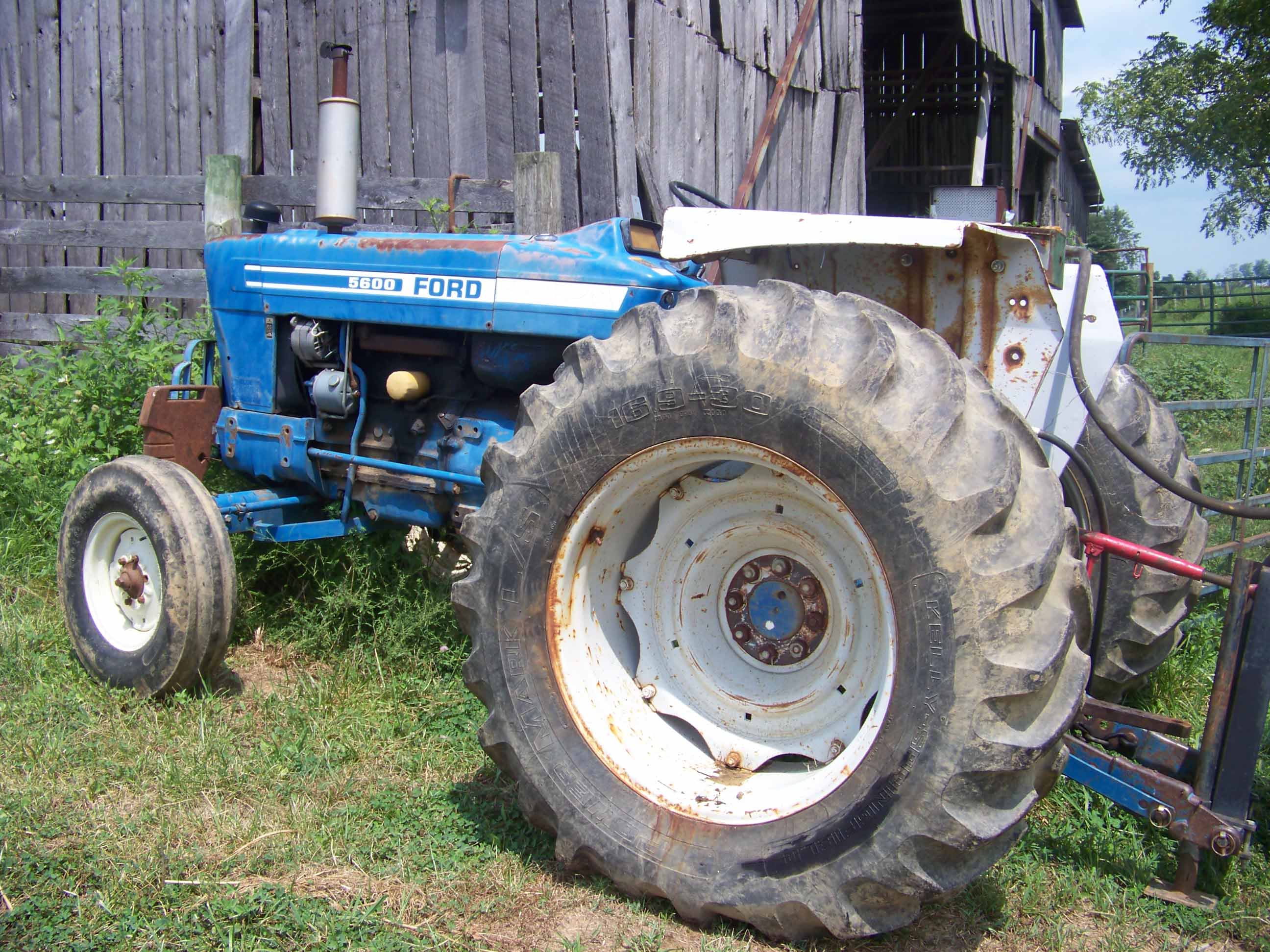 Ford 5600 Tractor Parts